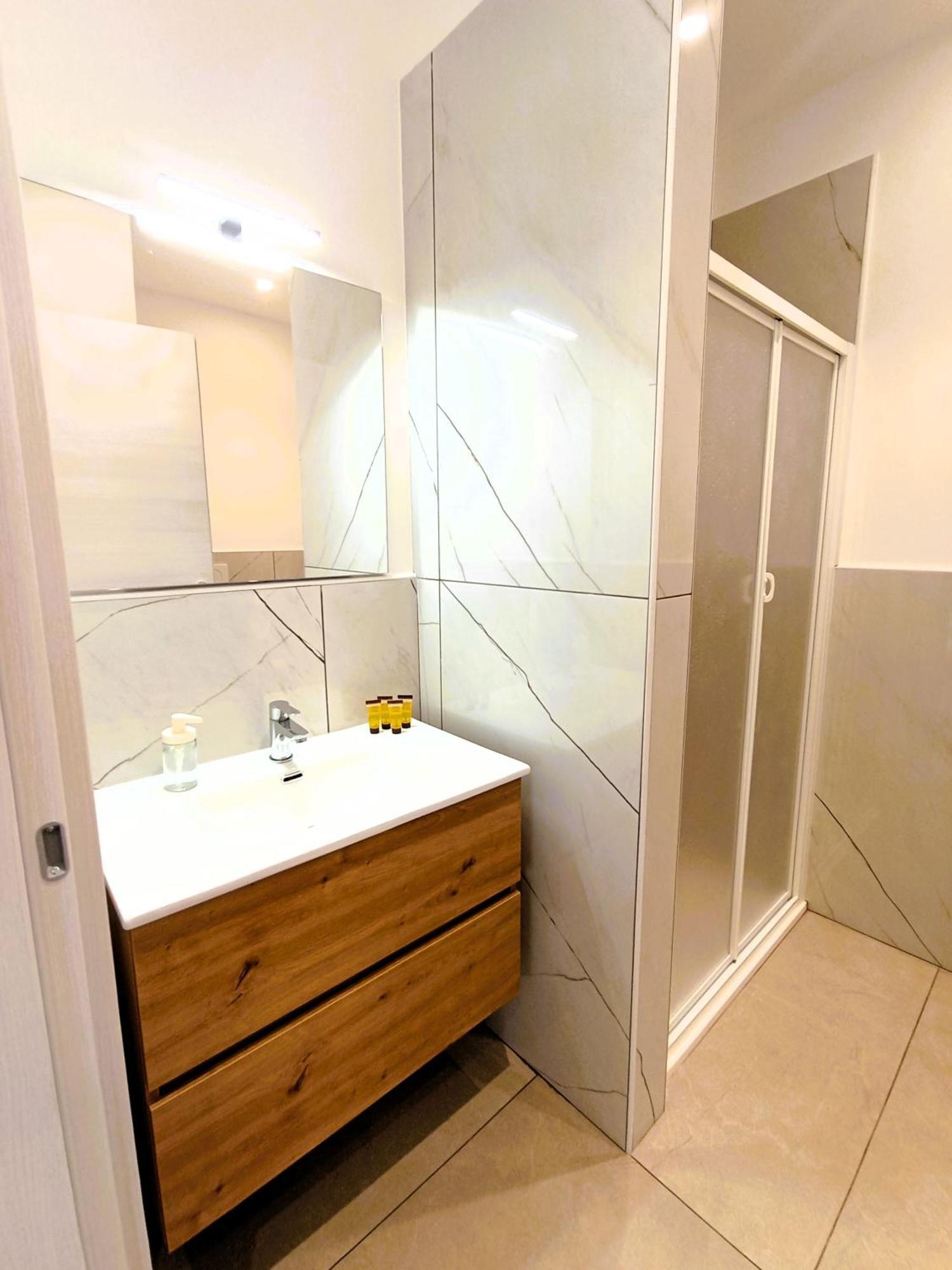 Mile Rooms Bari Exterior foto