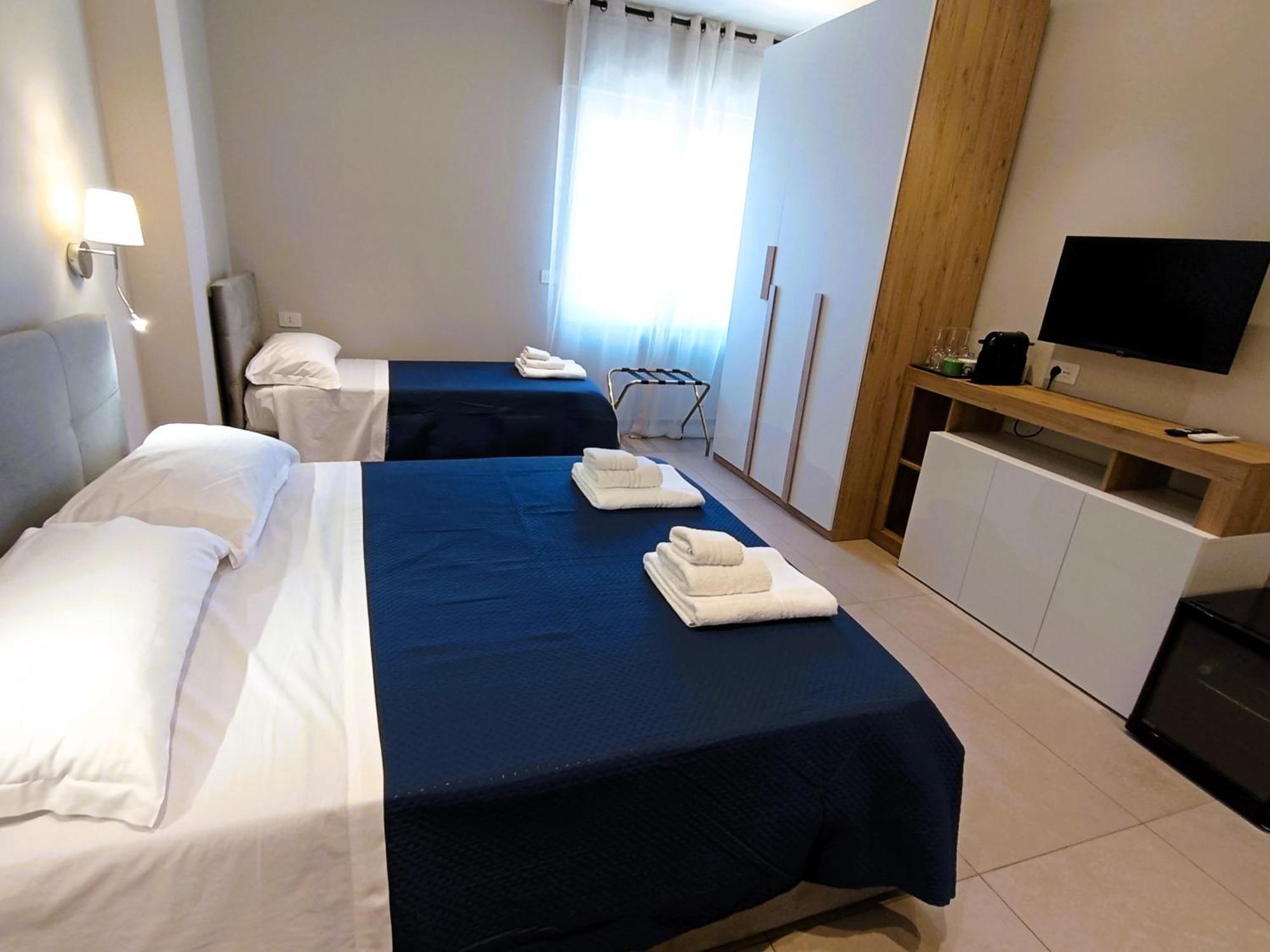 Mile Rooms Bari Exterior foto